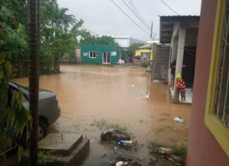 Cuerpo de Bomberos reporta una niña desaparecida y varias familias evacuadas por inundaciones en Siguatepeque