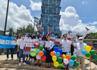 En un ambiente festivo jóvenes becarios unen sus voces a favor de la Paz e Inclusión de Taiwán en ONU y OACI