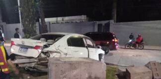 Borrachos haciendo “piques” destruyen estatua en el bulevar Los Próceres