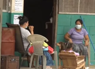 Fiscales inspeccionan albergues de damnificados por deslizamientos en la capital