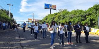Escuelas arrancan los desfiles patrios en conmemoración del 201 aniversario de independencia