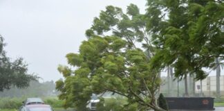 Ian tocó tierra en Florida como un huracán potencialmente catastrófico