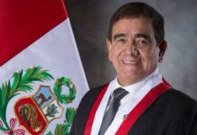 Excomandante de Fuerzas Armadas es elegido presidente del Congreso de Perú