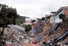 La capital de Honduras sufre heridas causadas por la naturaleza y su gente