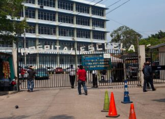 Médicos del Hospital Escuela anuncian paro de labores por la falta de pago