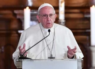 El papa pide una nueva economía para frenar especulación que causa la guerra