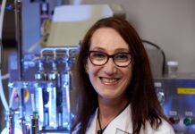 La hondureña María Elena Bottazzi preconiza vacunas COVID-19 de «proteínas recombinantes»