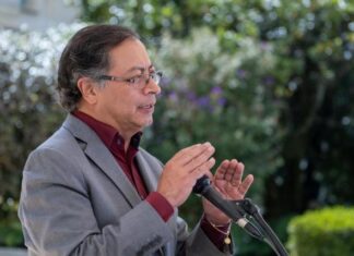 Petro dice que no habrá cese al fuego contra narcotraficantes