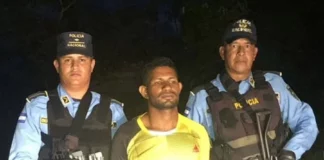 Detienen en Nicaragua a presunto responsable de atacar con machete a maestra en La Mosquitia