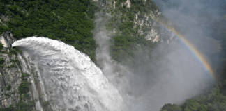 Realizan descargas preventivas en la represa El Cajón ante la amenaza de la tormenta Julia