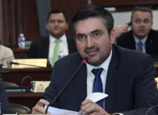 El gobierno le ha fallado al pueblo como Mel lo hizo con Nasralla, señala diputado nacionalista