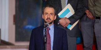 El Gobierno pretende tener un “entendimiento” con los medios al crear la Dirección de Prensa, aclara el ministro de la presidencia