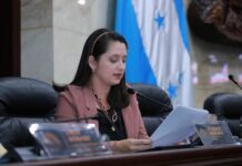 “No hay junta directiva más legal que la de este Congreso”, sostiene diputada Scherly Arriaga