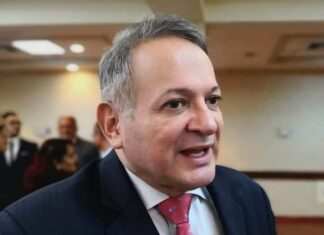 Dirigente liberal José Luis Moncada advierte a Nasralla y a Iroshka Elvir que no negocien con Libre