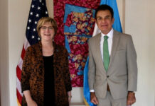 Salvador Nasralla dice que «Con la embajadora Laura Dogu platicamos que no se ven indicios de querer combatir la corrupción»