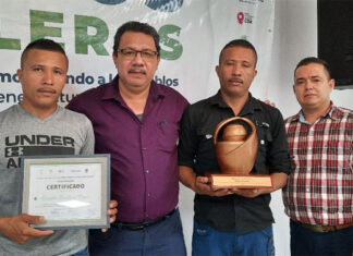 Líder tolupán Reinaldo Barahona, es galardonado con el premio “Carlos Escaleras”
