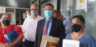Miembros del PSH presentan documento de nulidad en el que no reconocen a Nasralla como presidente de esa Institución