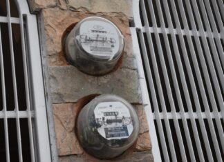 Economista señala que los subsidios a la tarifa eléctrica “siempre son dañinos”