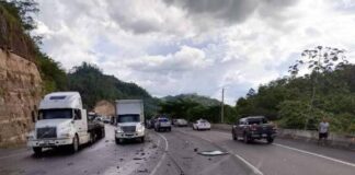 Fatal accidente deja al menos tres personas muertas y seis heridos en Comayagua