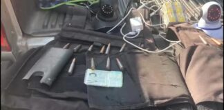 ¡En casa loca! Hallan cámaras de seguridad, chalecos antibalas, armas y municiones en colonia Villanueva