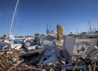 Florida informa de 58 muertes por Ian y sigue en modo búsqueda y rescate