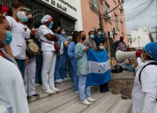 Enfermeras inician asambleas informativas ante falta de pago