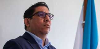 Ministro de Energía confirma que existe un proceso de renegociación de contrato con otras seis empresas generadoras de energía