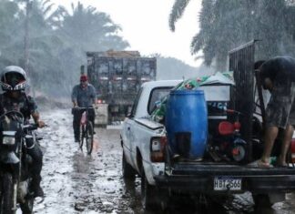 El huracán Julia causa importantes daños al impactar en Nicaragua