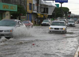 Más de 200 milímetros de agua dejarán lluvias entre domingo y lunes en el país