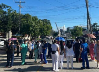 Ante falta de pago, médicos del Hospital Mario Catarino Rivas realizan protesta