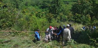 Dos muertos y unos 15 heridos deja accidente de autobús en La Paz