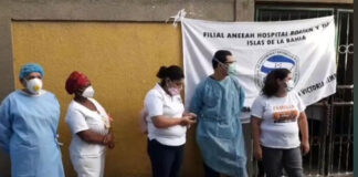 Personal sanitario del Hospital de Roatán continúa en paro de labores y se suma La Ceiba