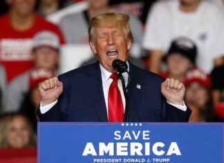 Trump demanda a CNN por difamación y pide 475 millones en compensación