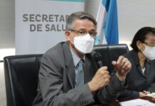 Ministro Matheu reafirma que hay abastecimiento de medicamentos y dice que quienes lo critican son “mentirosos y malintencionados”