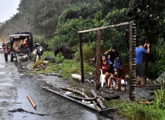 Tres muertos, inundaciones y cierre de un aeropuerto en Honduras por Julia