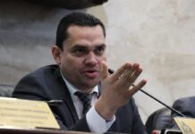 Tomás Zambrano dice que la Junta Directiva del Congreso son «Aprendices de dictadores»