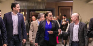 Presidenta de Honduras y canciller de Perú, en la inauguración del Foro de la FAO