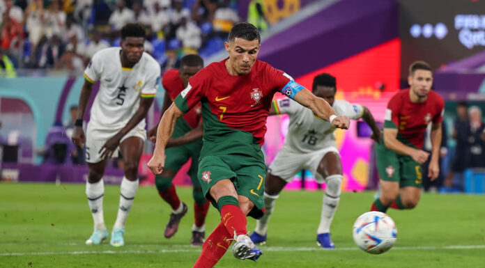 ¡Histórico! Cristiano Ronaldo se convierte en el primer futbolista que anota gol en cinco Mundiales