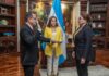 Presidenta Xiomara Castro toma juramento a embajador de Honduras en Rusia