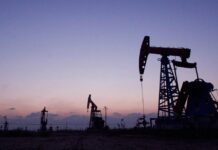 El petróleo de Texas abre con un rebote del 2.82 %, hasta 88.97 dólares