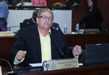 Diputado Edgardo Castro pide que metan presos a «tacuiches» y empresarios que han saqueado la ENEE