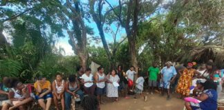 Desalojan a un grupo de Garífunas de una propiedad en Punta Gorda, Islas de la Bahía