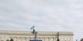 Ucrania iza su bandera en Jersón tras la retirada rusa