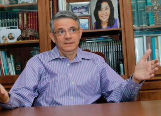 Ministro de Salud ante el paro de labores de hospitales: «La falta de medicinas es excusa y pagos a médicos están al día»