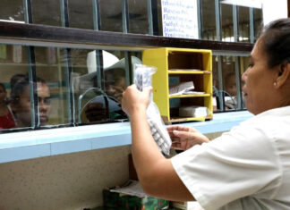 Un 50% de pacientes reciben los medicamentos incompletos o y no los obtienen en el sistema sanitario público de Honduras