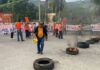 Ante falta de pago, empleados de Hondutel realizan protestas en el bulevar del sur en SPS