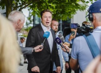 Musk dice que pronto aplicará «amnistía» a cuentas suspendidas de Twitter