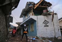 Autoridades locales cifran en 162 los fallecidos en el terremoto de Indonesia