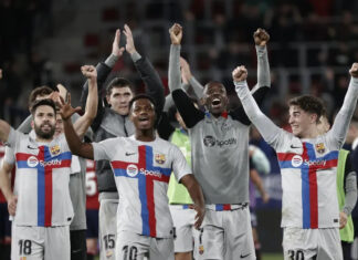 El Barcelona se marcha líder al parón y Piqué se despide expulsado