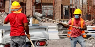 Obreros esperan que el gobierno pueda tener una contrapropuesta a la petición de ajuste salarial